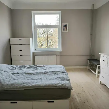 Apartment Sunshine Near Old Town *