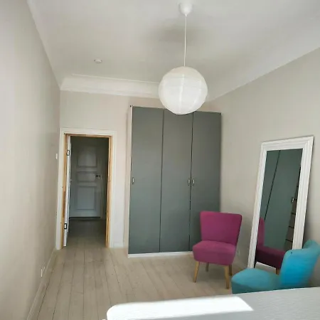 Apartment Sunshine Near Old Town